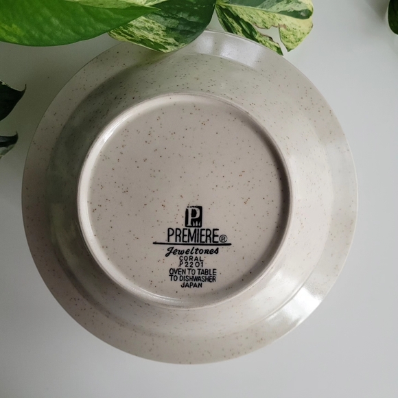 Set of 6 Premiere Jeweltones Coral P2201 Japan Bowls - Picture 4 of 4